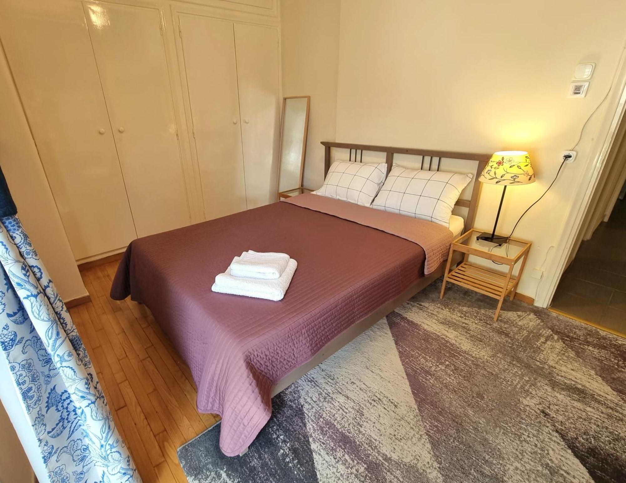Cozy Apartment With Wrap Around Balcony Atene Esterno foto